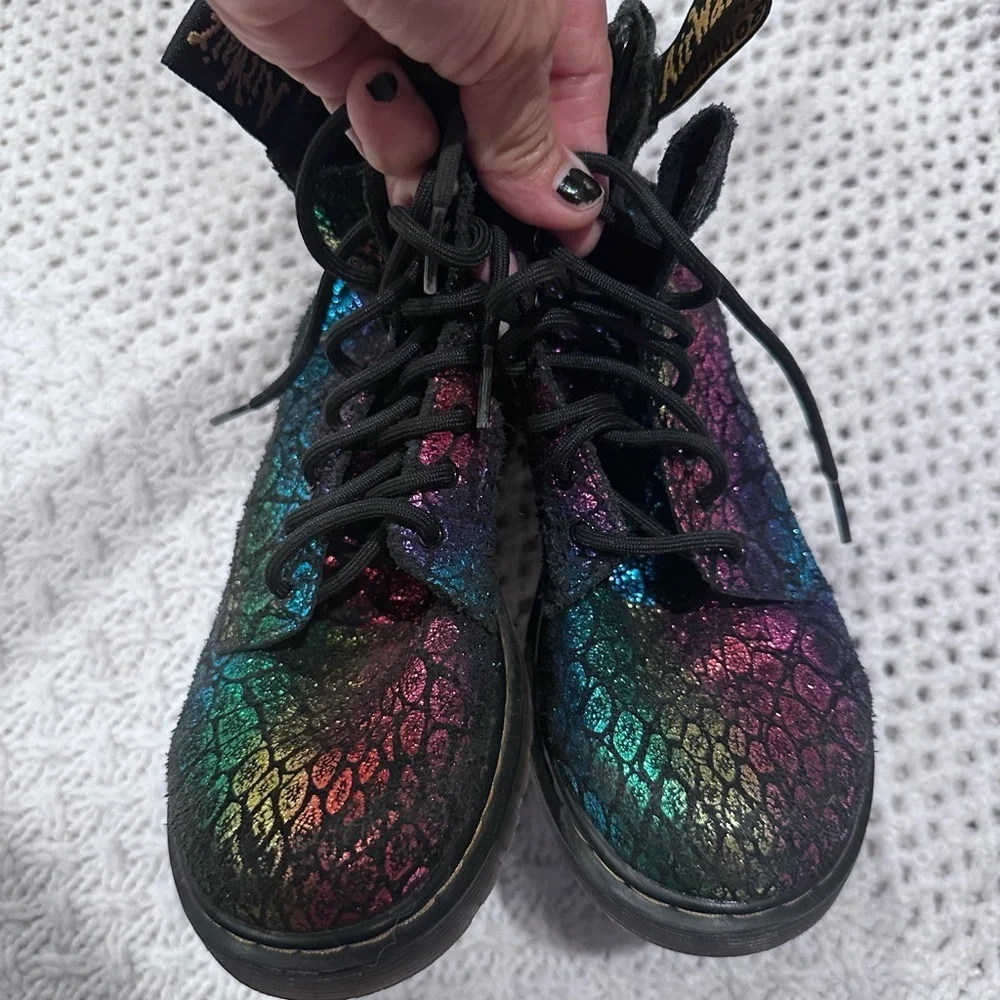 DR MARTENE KIDS SIZE 3 Multicolor Lace-Up Boots
